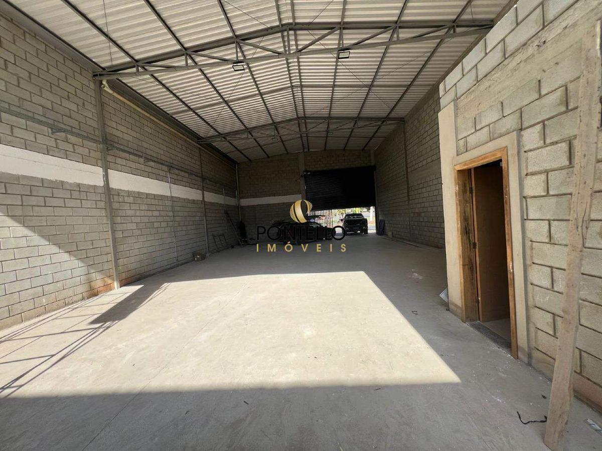 Galpão, Distrito Industrial, 0 Quarto, 5 Vagas