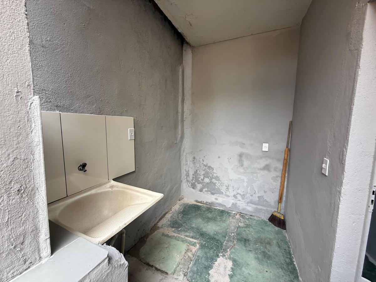 Casa, Universitário, 2 Quartos, 1 Vaga