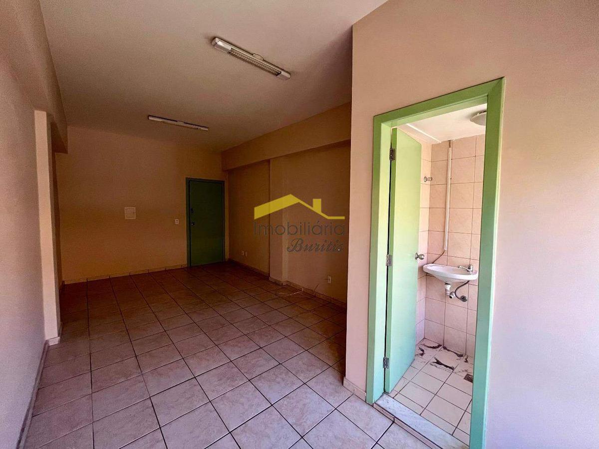 Sala, Santa Lúcia, 1 Vaga