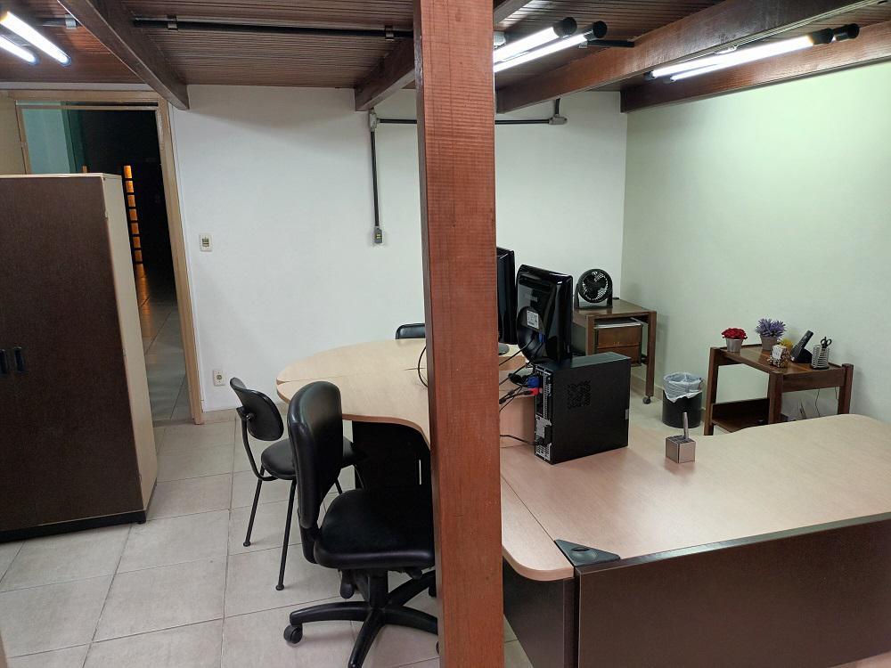 Sala, Barro Preto, 0 Quarto, 0 Vaga
