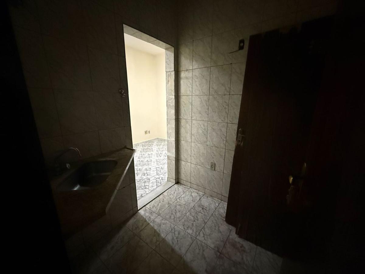 Quitinete, Santa Cruz, 1 Quarto, 0 Vaga