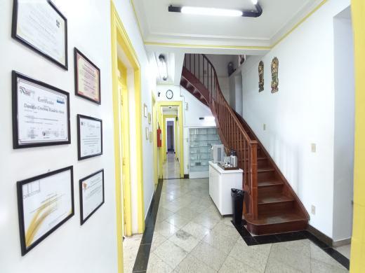Casa, Funcionários, 4 Quartos, 6 Vagas