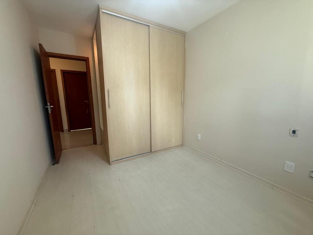 Casa, Castelo, 4 Quartos, 3 Vagas, 1 Suíte