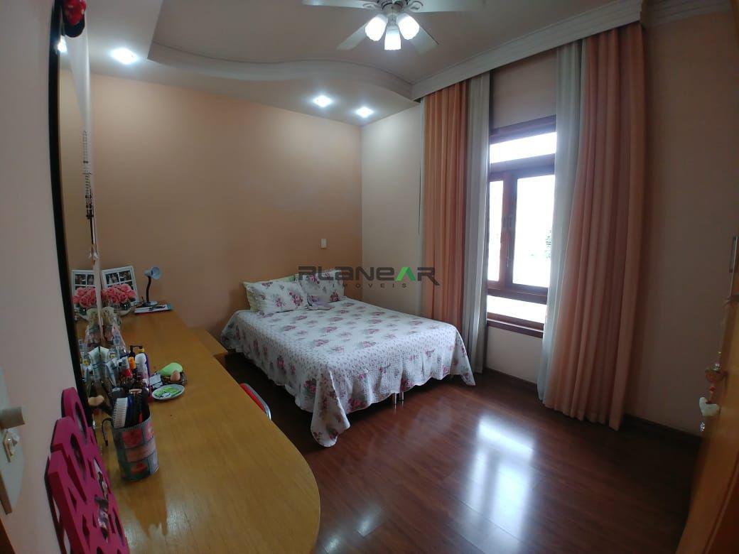 Casa, Jardim Riacho das Pedras, 4 Quartos, 15 Vagas, 3 Suítes