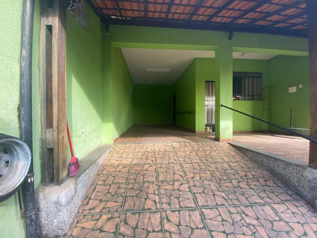 Casa, Tirol, 4 Quartos, 2 Vagas, 1 Suíte