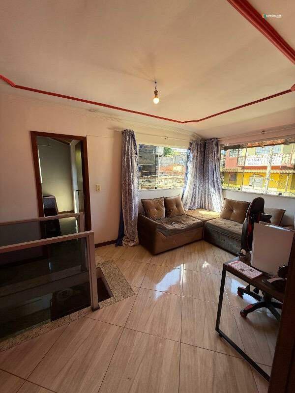 Casa, Monte Carlo, 5 Quartos, 2 Vagas, 1 Suíte