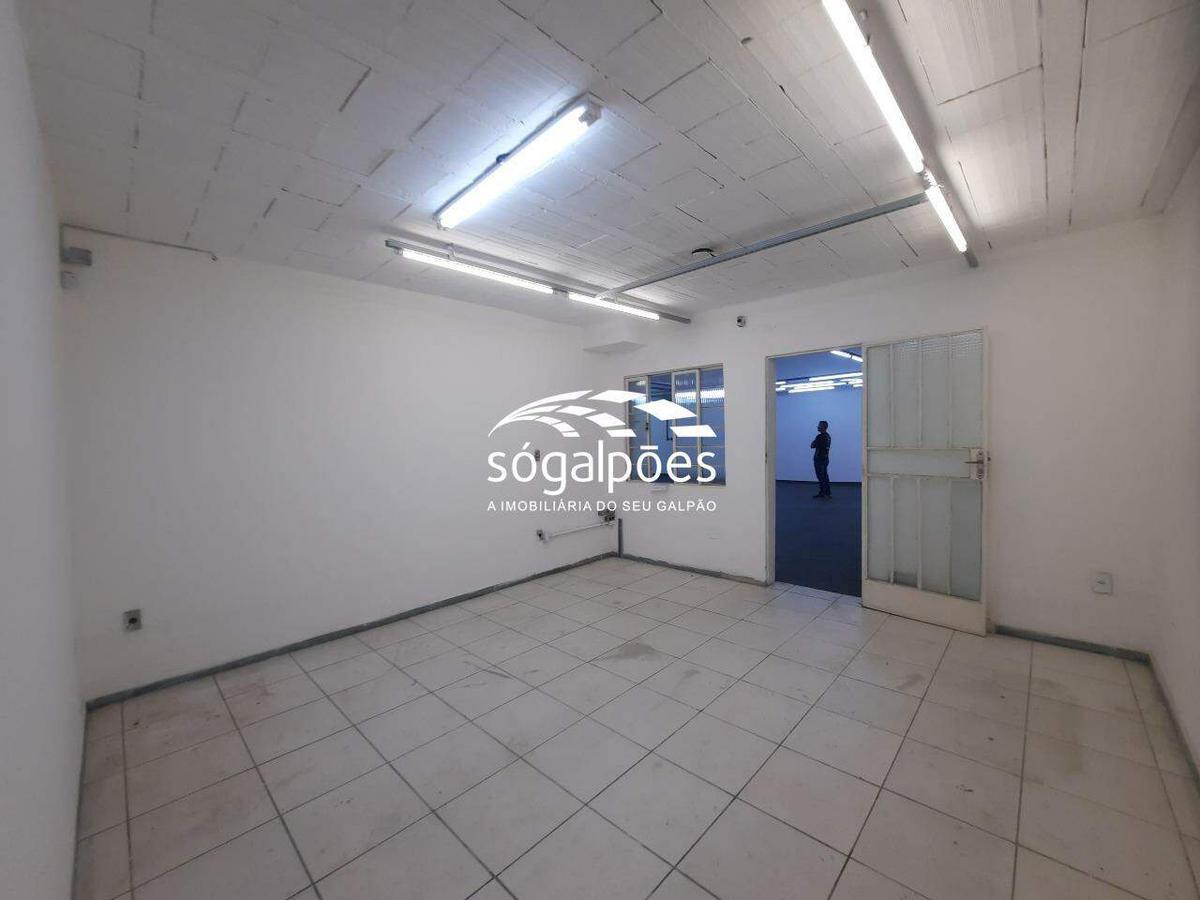 Galpão, Padre Eustáquio