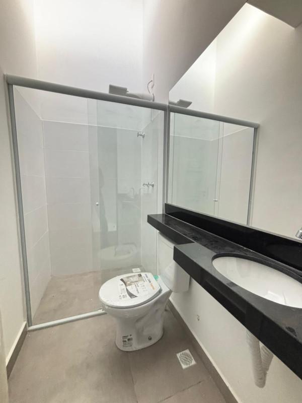Casa, Santa Branca, 3 Quartos, 2 Vagas, 1 Suíte