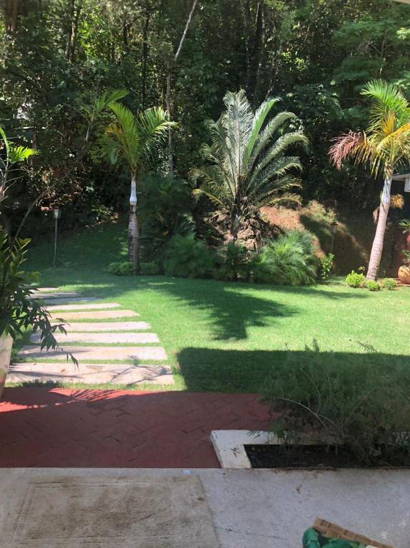 Casa, Jardim Serrano, 4 Quartos, 6 Vagas, 3 Suítes