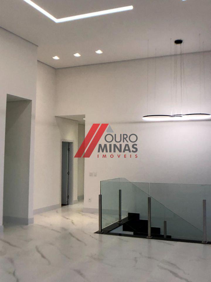Casa, Centro, 4 Quartos, 4 Vagas, 2 Suítes
