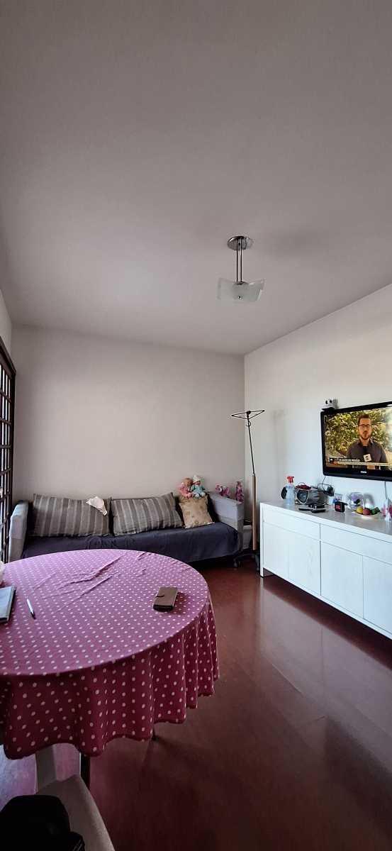 Apartamento, Sagrada Família, 2 Quartos, 1 Vaga