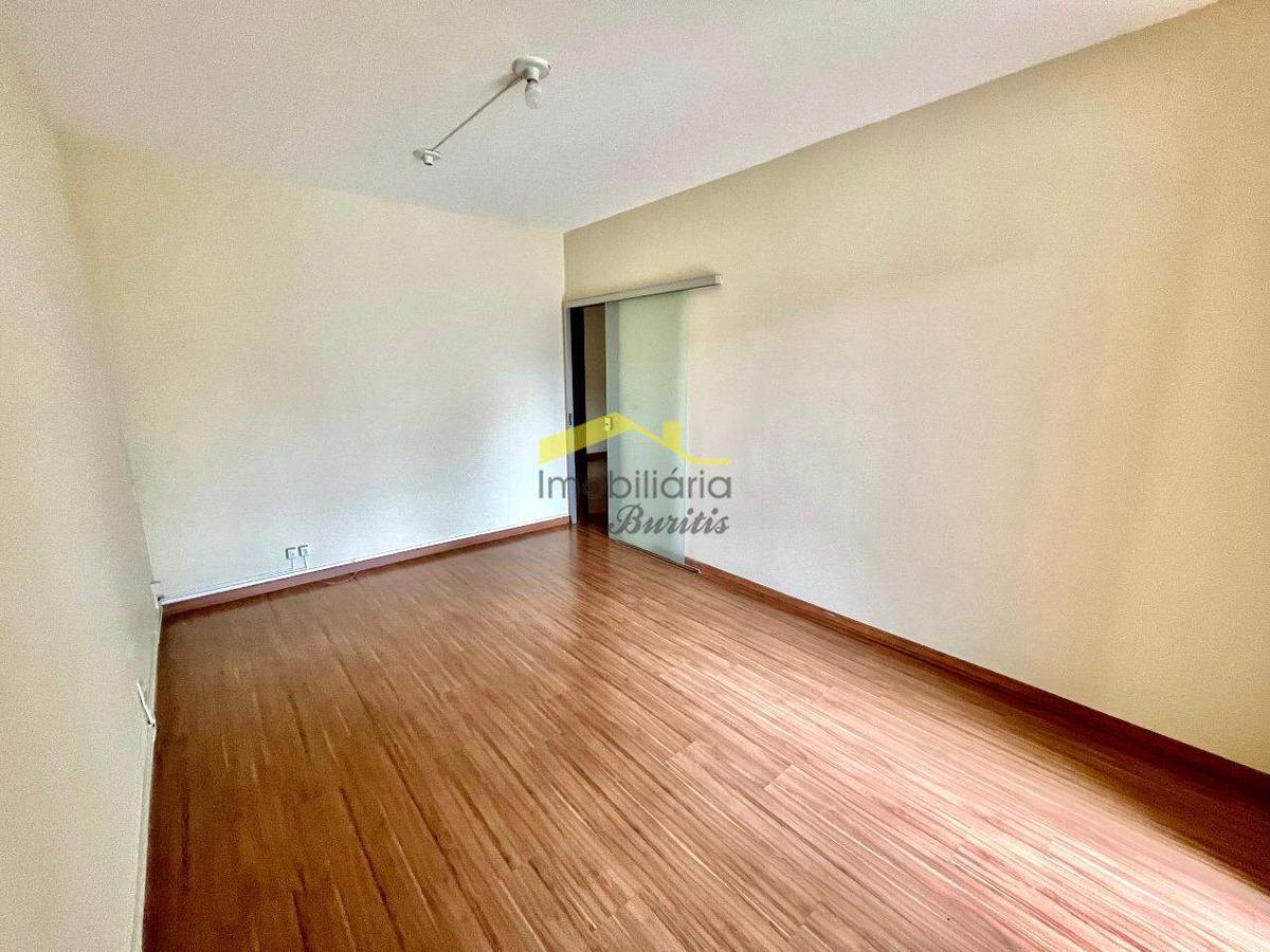 Casa, Palmeiras, 3 Quartos, 4 Vagas, 1 Suíte