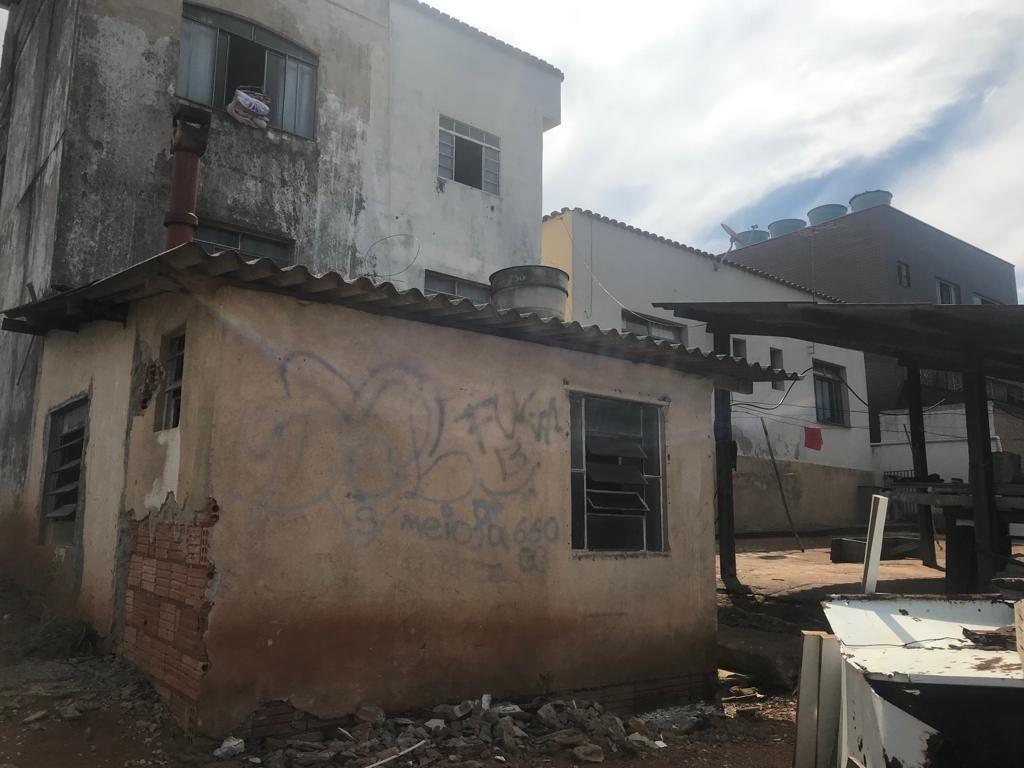 Lote, Centro, 0 Quarto, 0 Vaga
