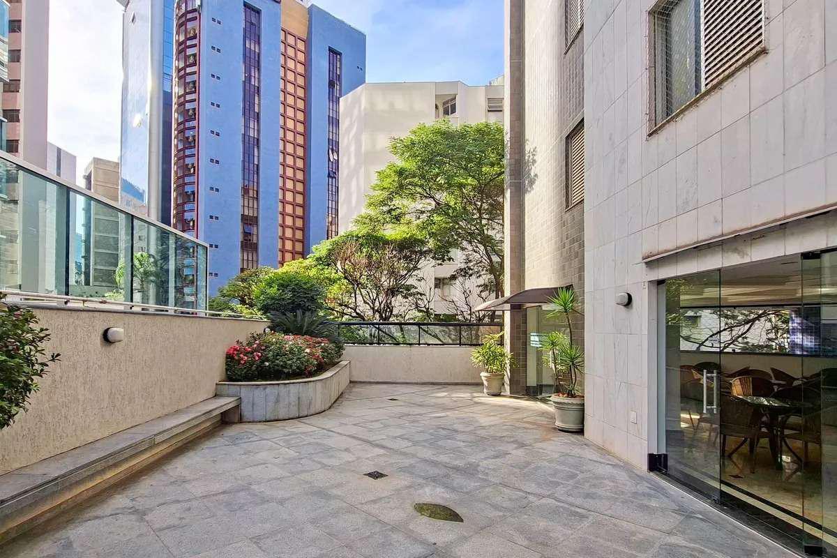 Apartamento, Funcionários, 4 Quartos, 2 Vagas, 1 Suíte