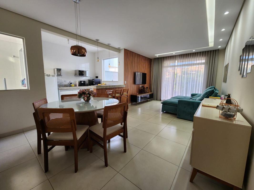 Casa, Vale das Orquídeas, 2 Quartos, 2 Vagas