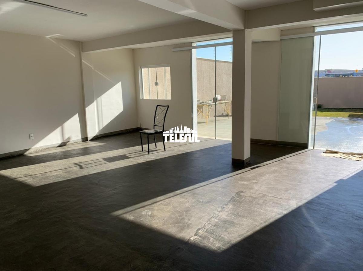 Casa, Santa Luiza, 1 Quarto, 3 Vagas