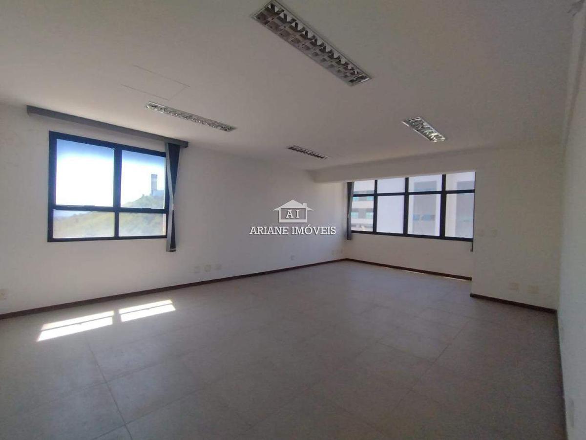 Andar, Estoril, 0 Quarto, 5 Vagas