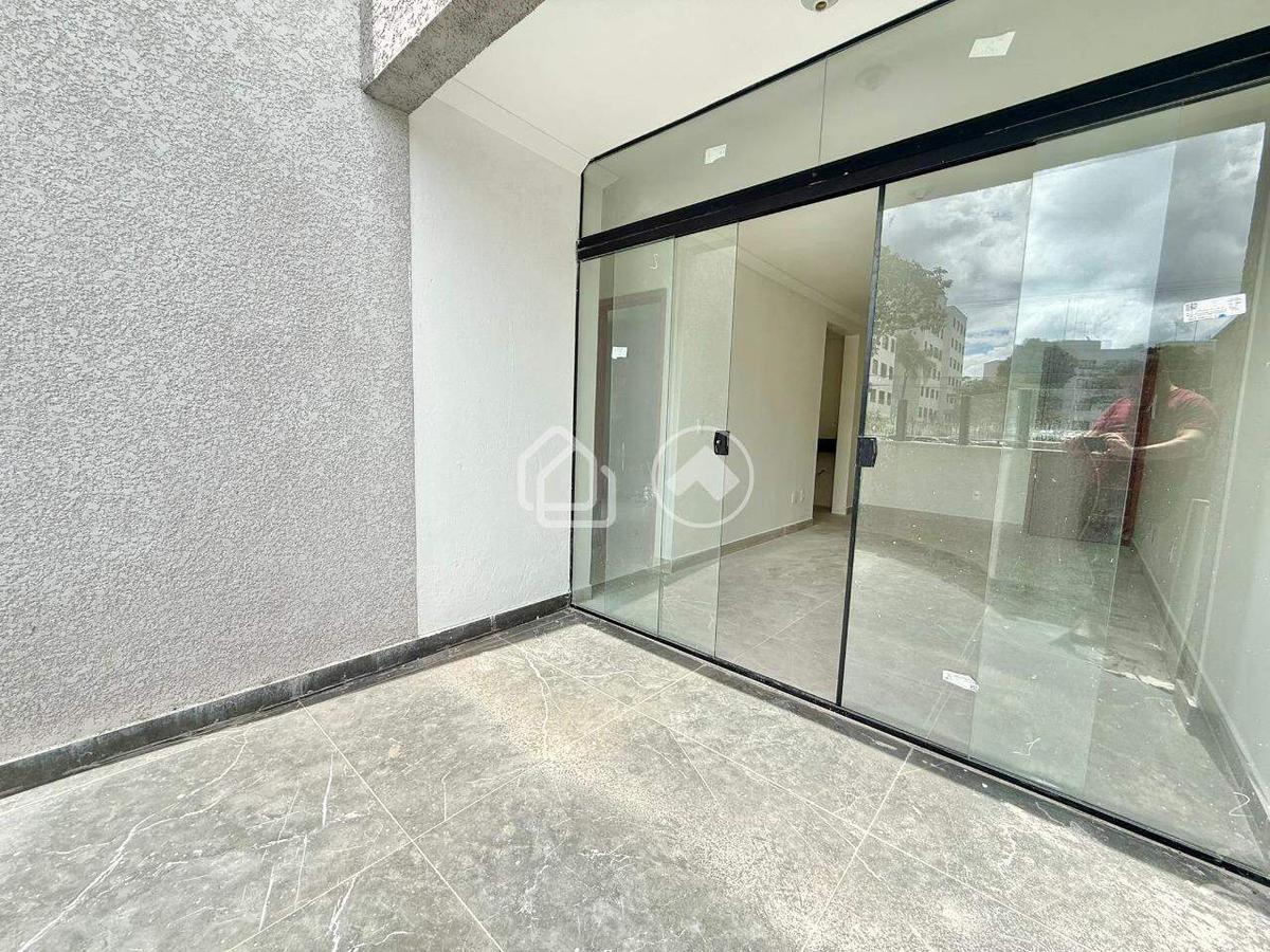 Área Privativa, Santa Branca, 2 Quartos, 2 Vagas, 1 Suíte