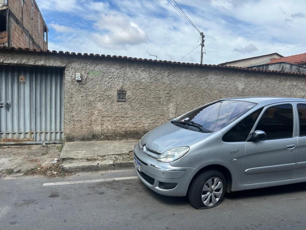 Casa, Eldorado, 2 Quartos, 0 Vaga