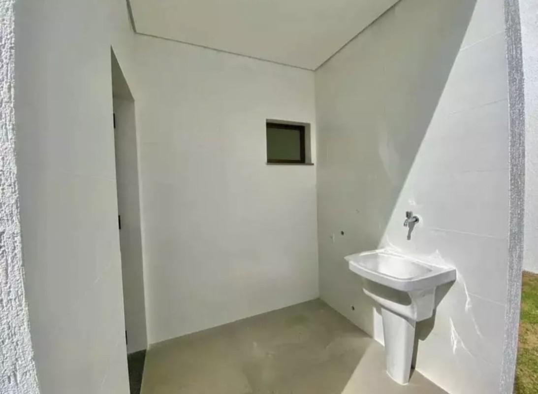 Casa, Trevo, 3 Quartos, 2 Vagas, 1 Suíte