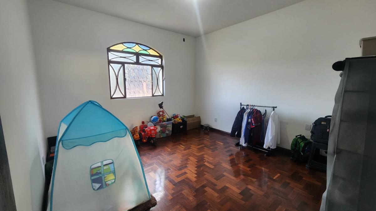 Casa, Jardim Pérola, 3 Quartos, 2 Vagas, 1 Suíte