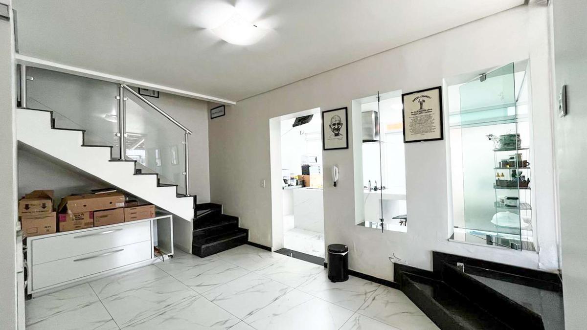 Casa, Santa Branca, 2 Quartos, 1 Vaga, 2 Suítes