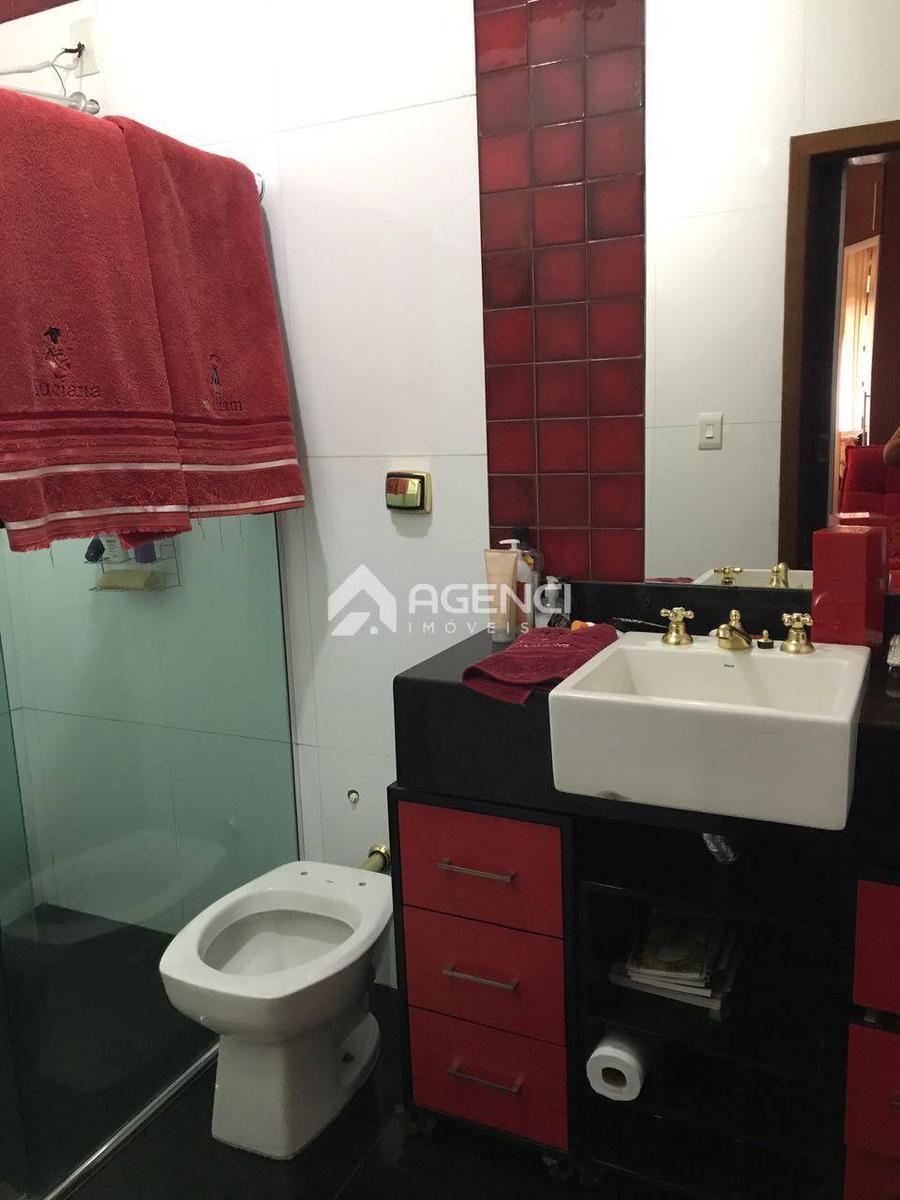 Casa, Santa Maria, 3 Quartos, 0 Vaga, 1 Suíte