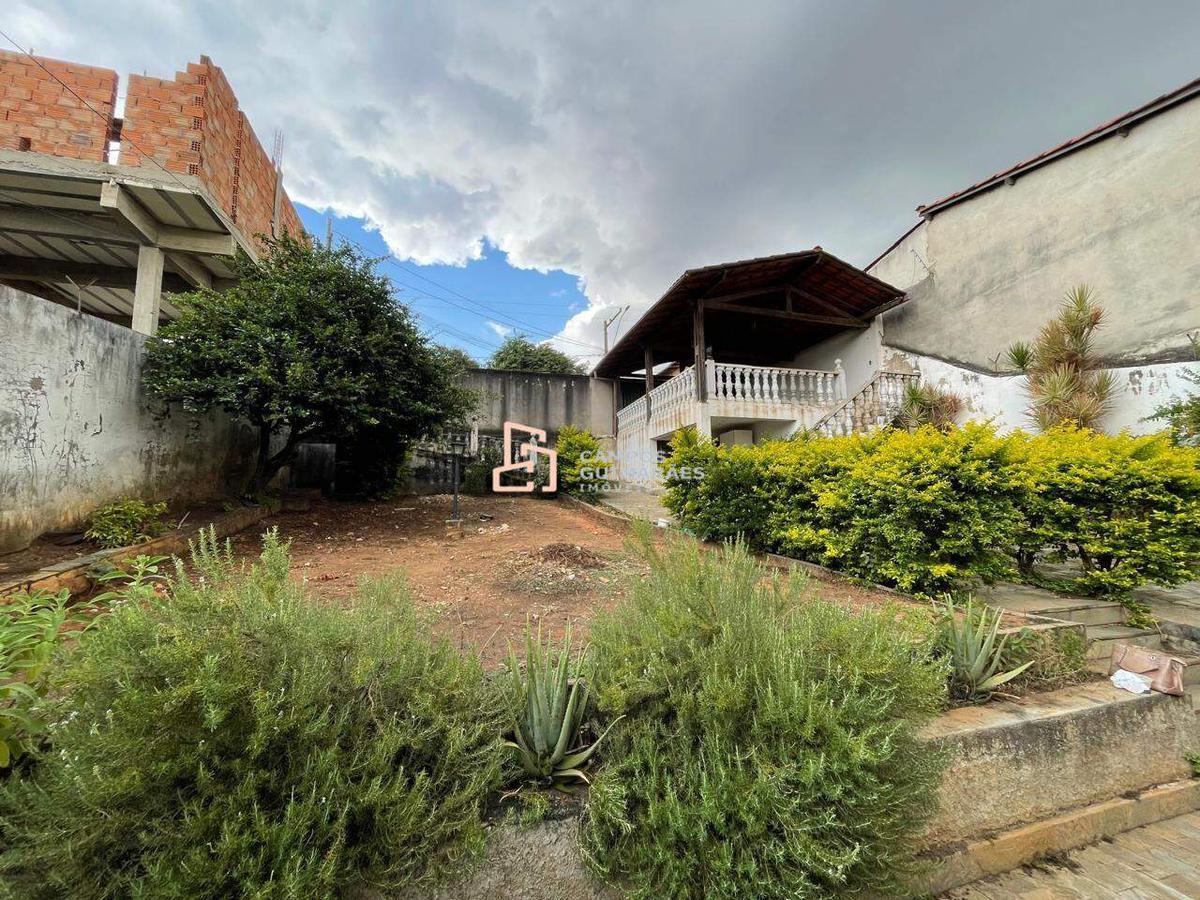 Casa, Parque Recreio, 3 Quartos, 2 Vagas, 1 Suíte