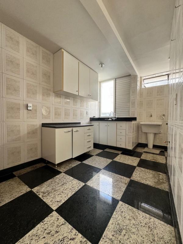 Apartamento, Sagrada Família, 2 Quartos, 1 Vaga