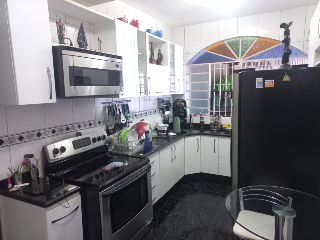 Casa, Itapoã, 3 Quartos, 3 Vagas, 1 Suíte