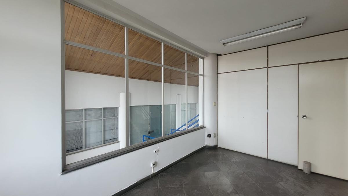 Prédio, São Francisco, 0 Quarto, 0 Vaga