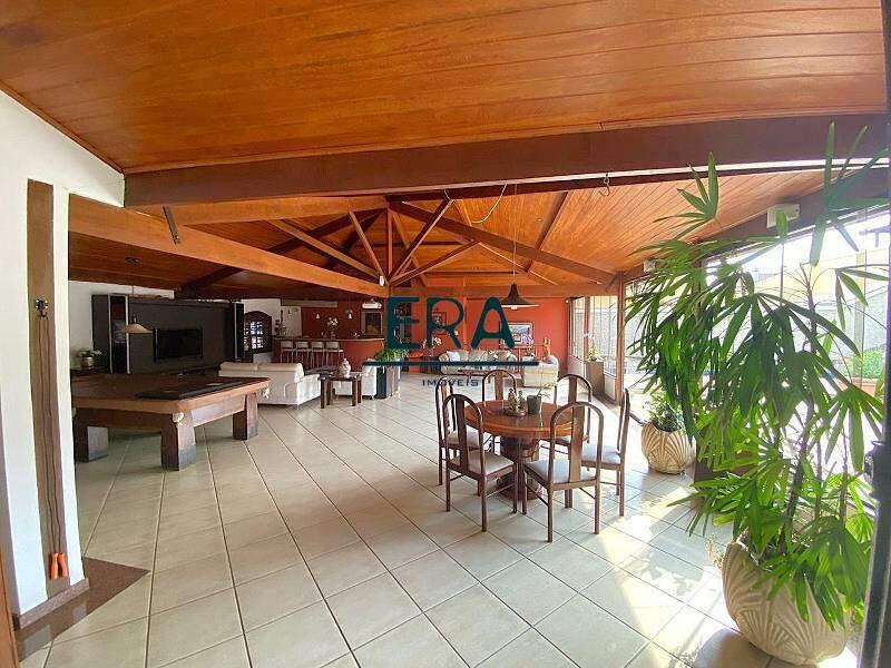 Casa, Santa Lúcia, 5 Quartos, 4 Vagas, 3 Suítes