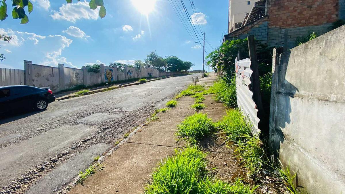 Lote, Manacás, 0 Quarto, 0 Vaga