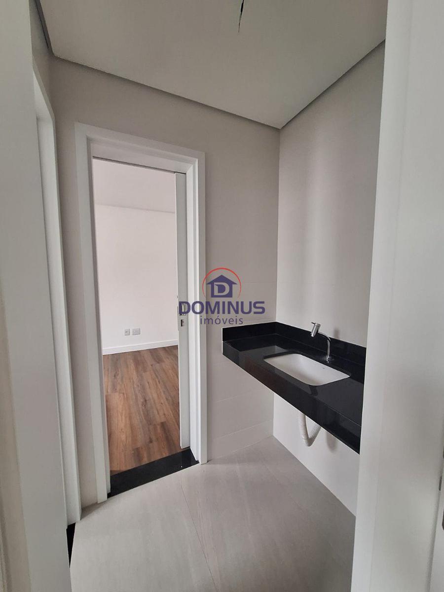 Apartamento, Sagrada Família, 3 Quartos, 2 Vagas, 1 Suíte