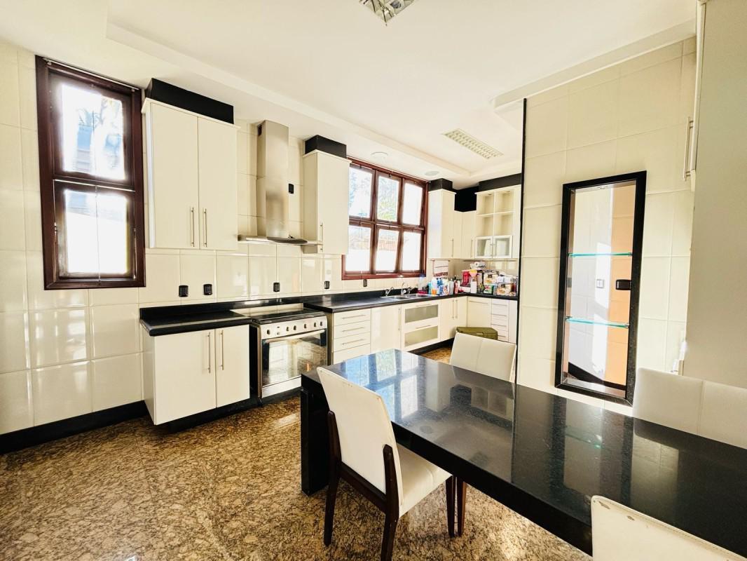 Casa, Bandeirantes (pampulha), 4 Quartos, 6 Vagas, 4 Suítes