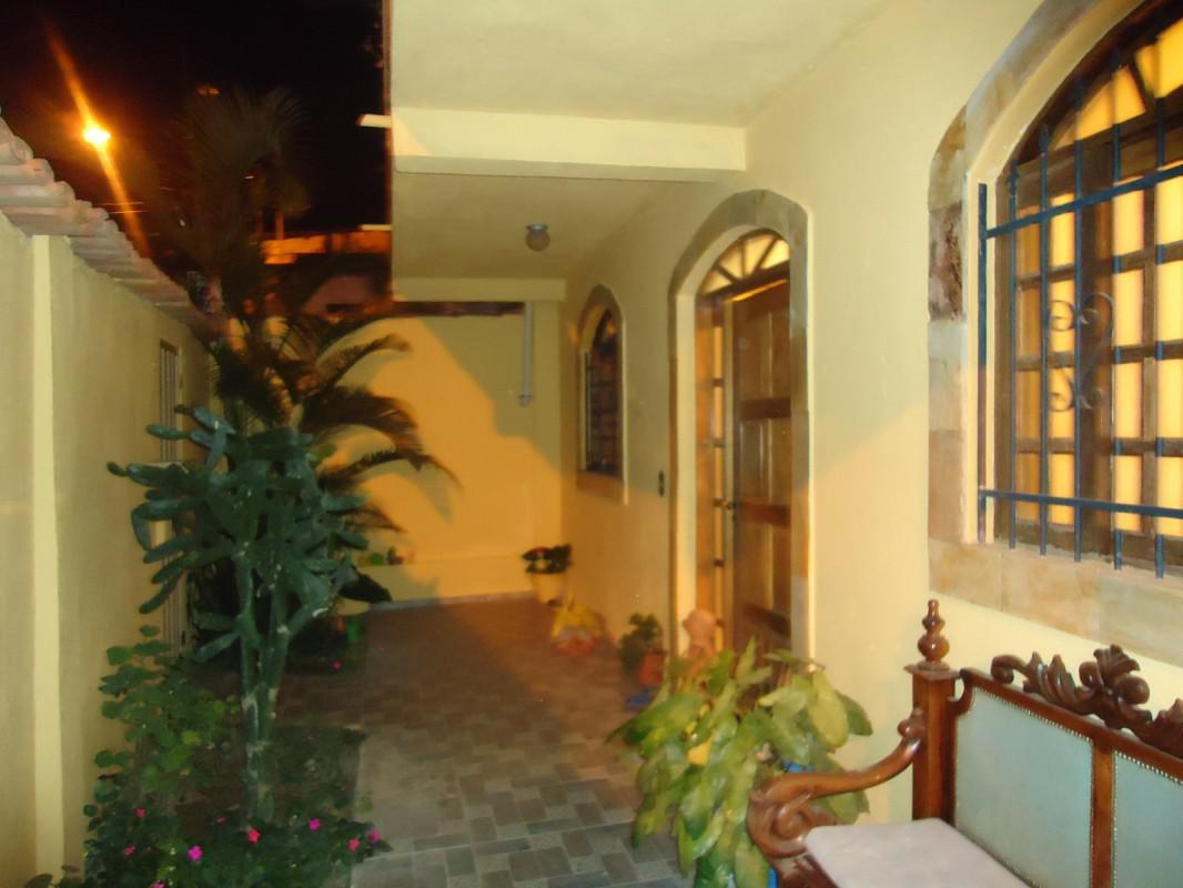 Casa, Horto, 5 Quartos, 2 Vagas, 1 Suíte