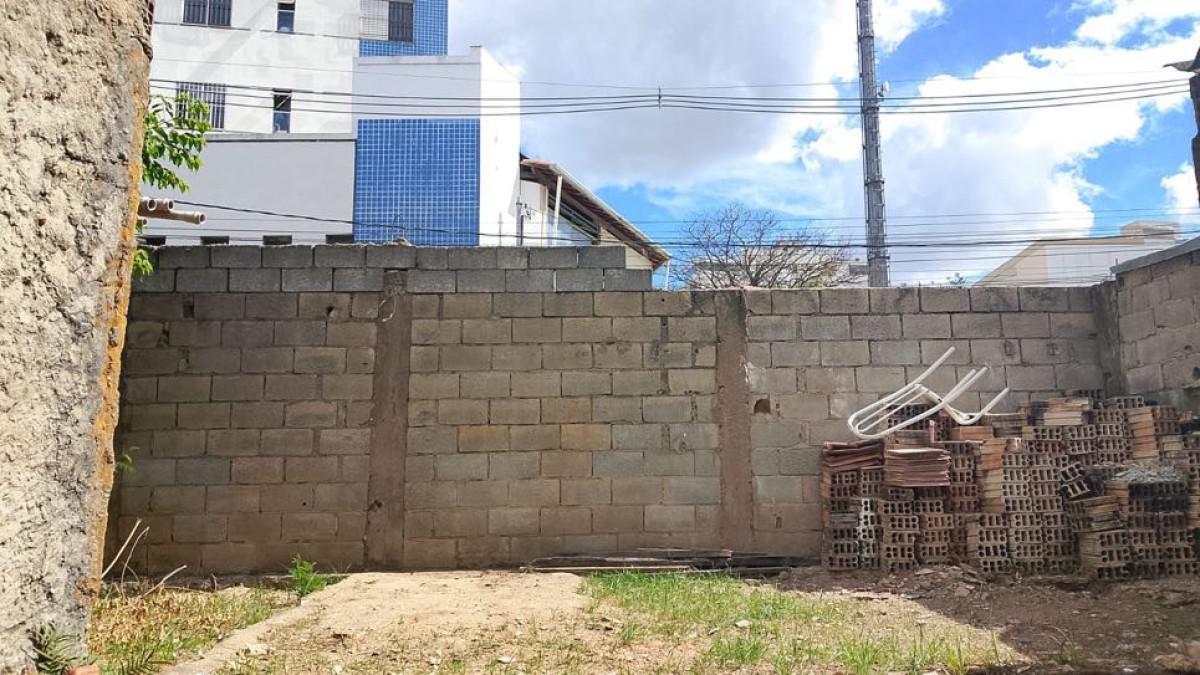 Lote, Vila Bom Retiro, 2 Quartos, 0 Vaga