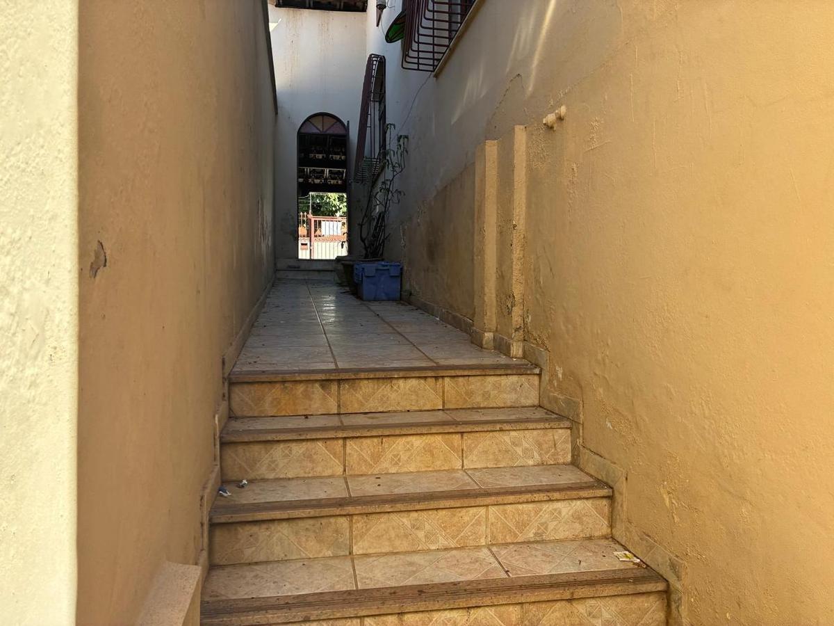 Casa, Santa Branca, 3 Quartos, 3 Vagas, 1 Suíte