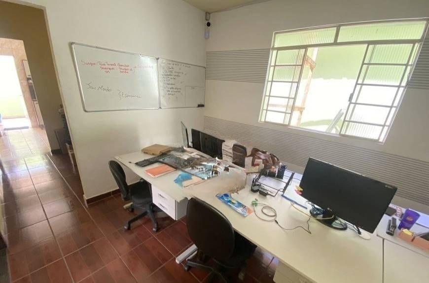 Casa, Betânia, 3 Quartos, 2 Vagas, 1 Suíte