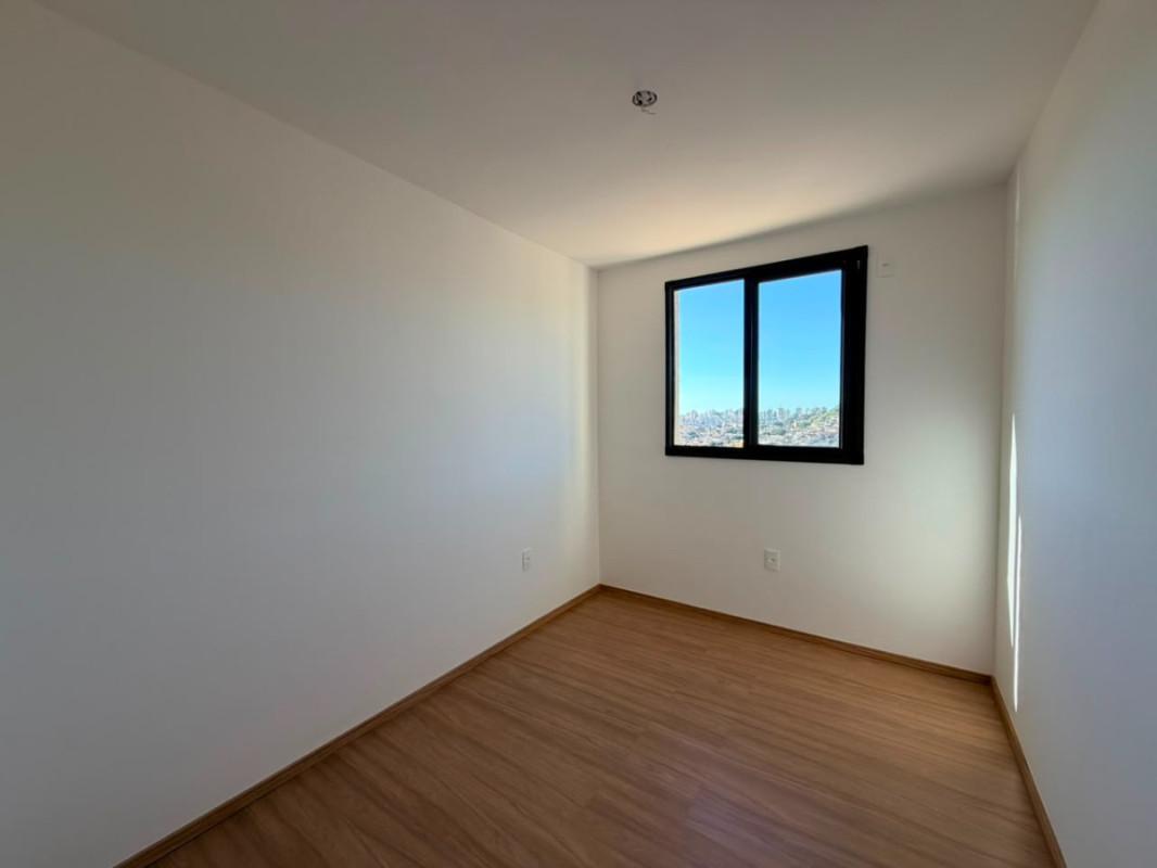 Apartamento, Estoril, 2 Quartos, 1 Vaga, 1 Suíte