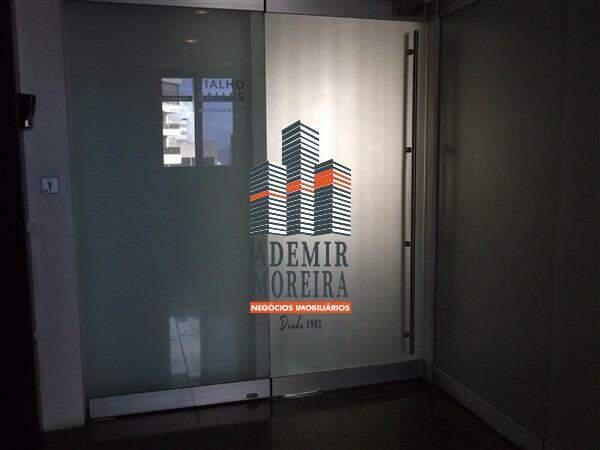 Andar, Funcionários, 4 Vagas