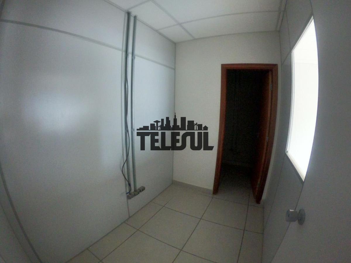 Galpão, Centro, 0 Quarto, 14 Vagas