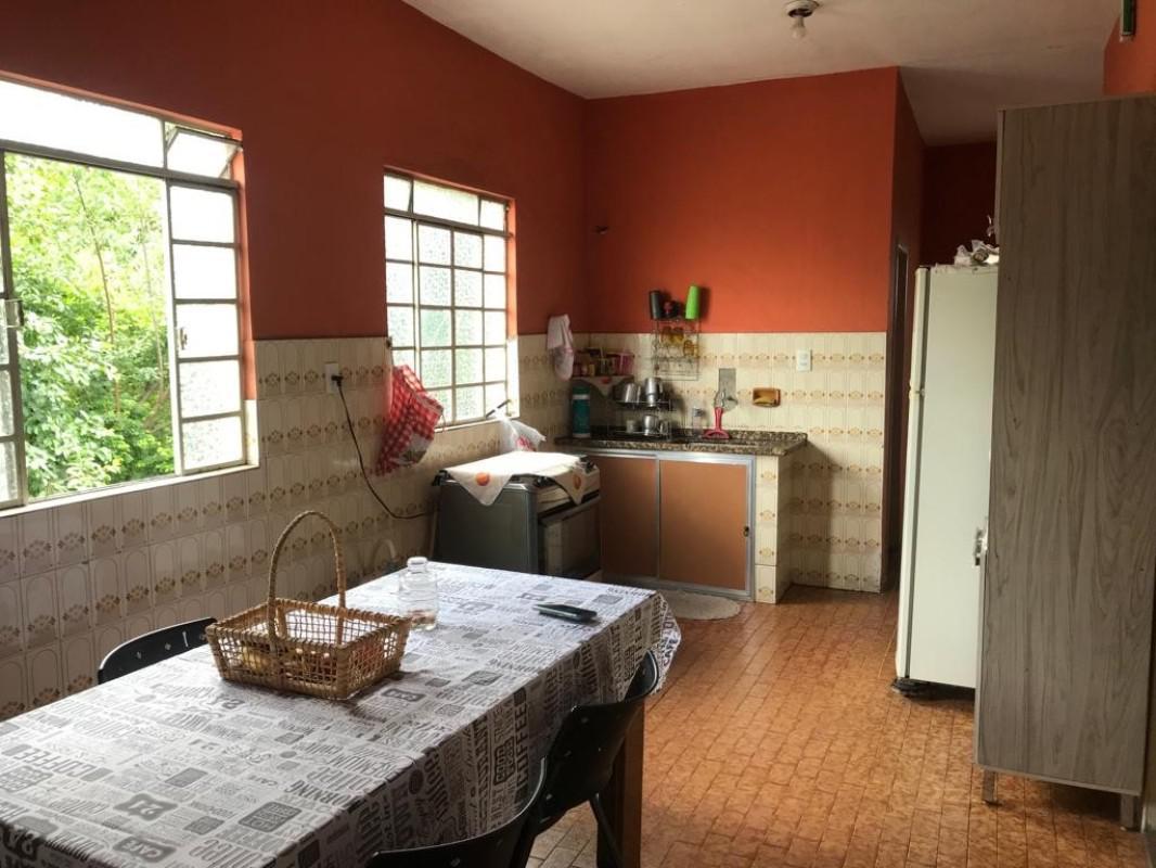 Casa, Inconfidentes, 4 Quartos, 8 Vagas