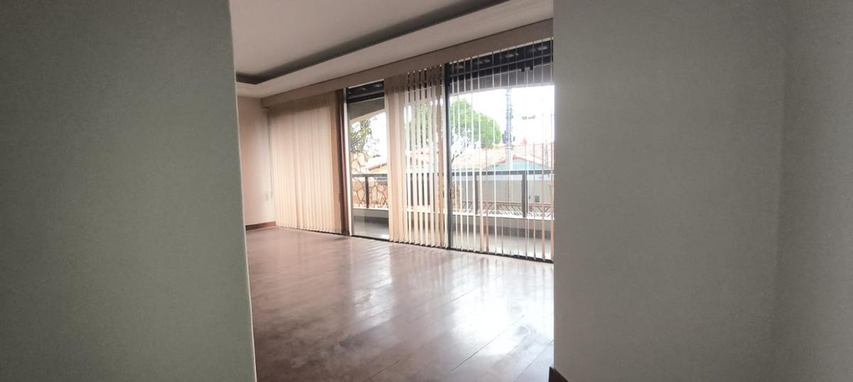 Casa, Itapoã, 5 Quartos, 4 Vagas, 1 Suíte