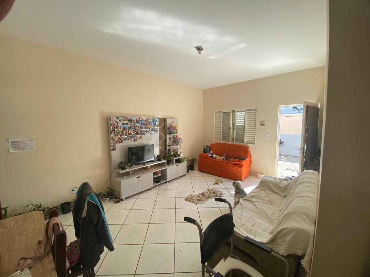 Casa, Jardim Ribeiro, 2 Quartos, 3 Vagas