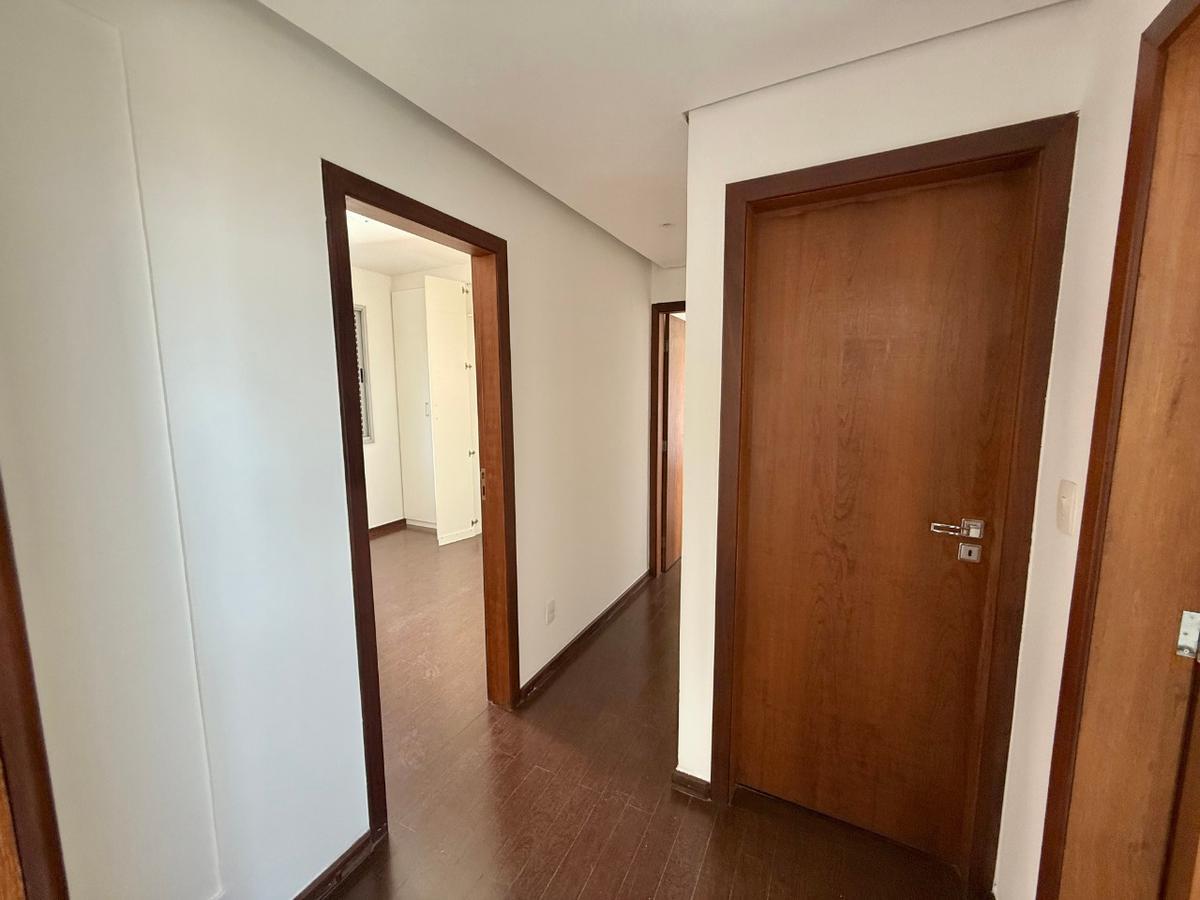 Apartamento, São José, 3 Quartos, 3 Vagas, 2 Suítes