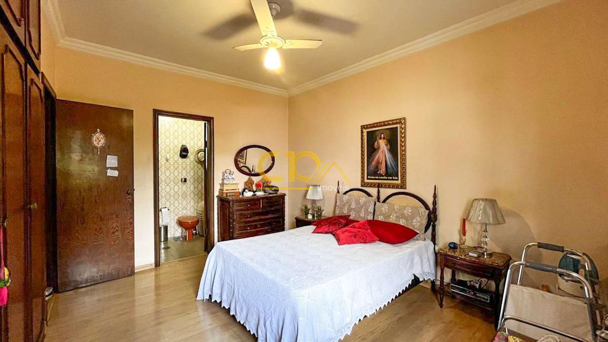 Casa, Cidade Nova, 7 Quartos, 2 Vagas, 1 Suíte