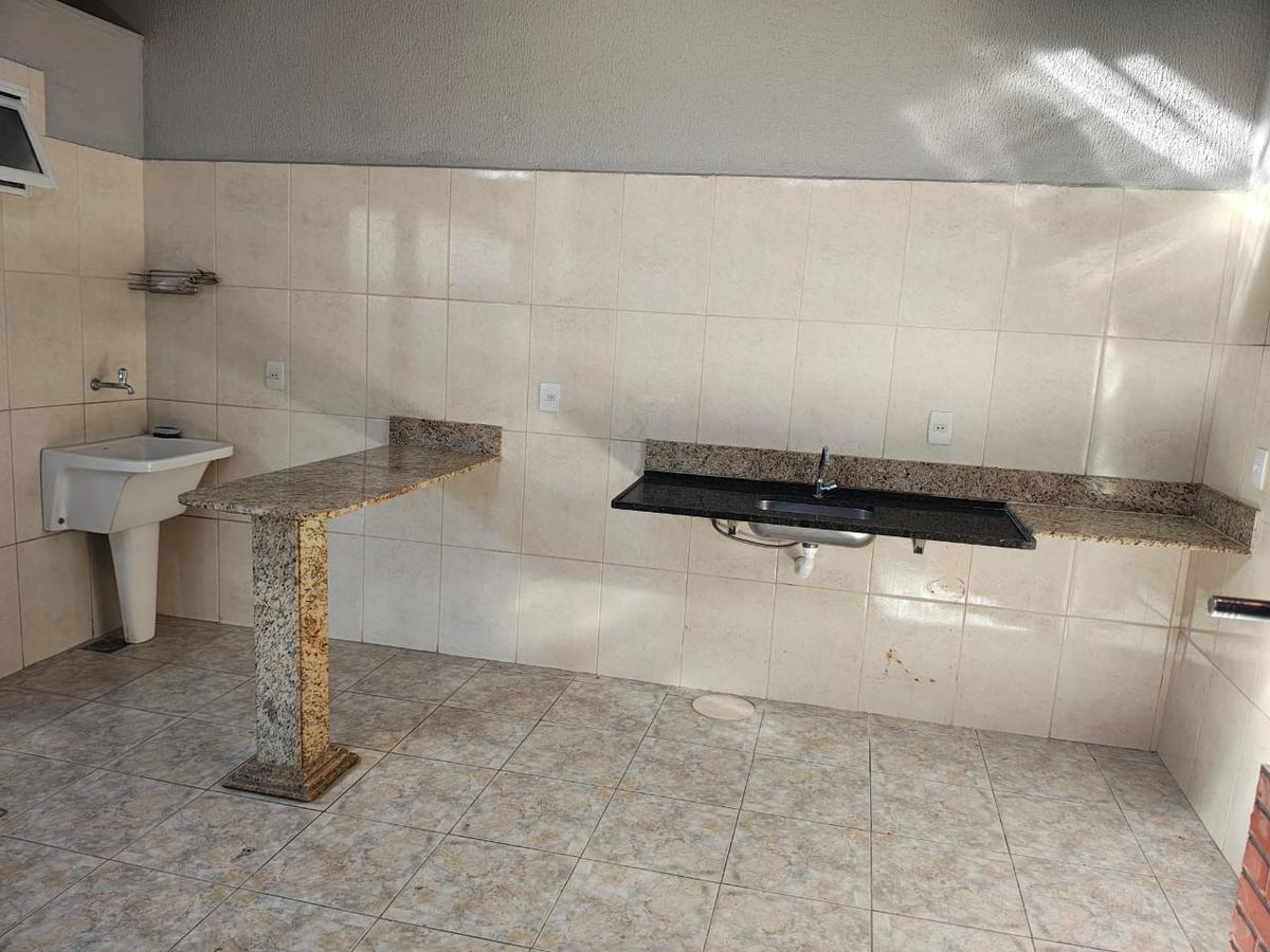 Casa, Santa Mônica, 3 Quartos, 2 Vagas, 1 Suíte