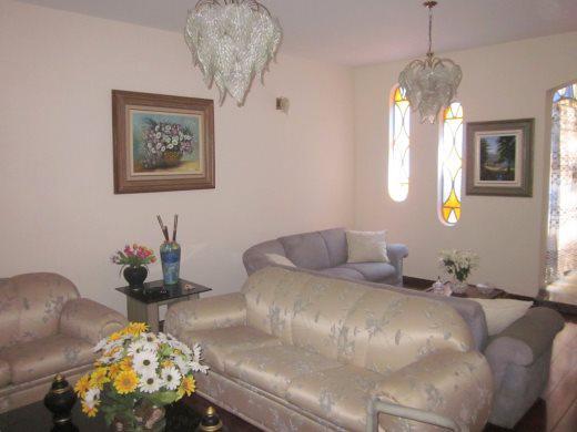 Casa, Itapoã, 3 Quartos, 4 Vagas, 1 Suíte