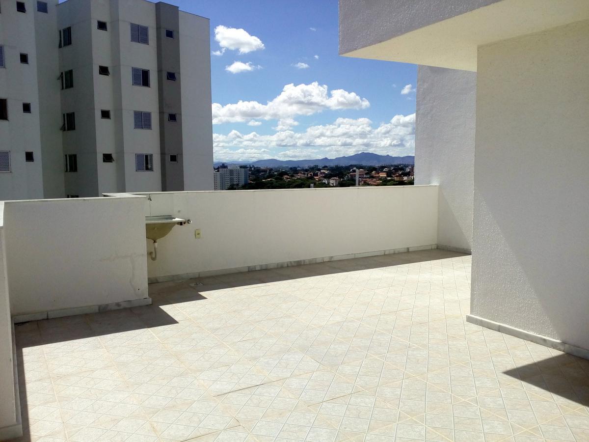 Cobertura, Santa Mônica, 2 Quartos, 2 Vagas, 1 Suíte